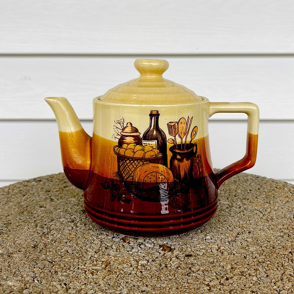 🌻 Vintage teapot - Made in Japan